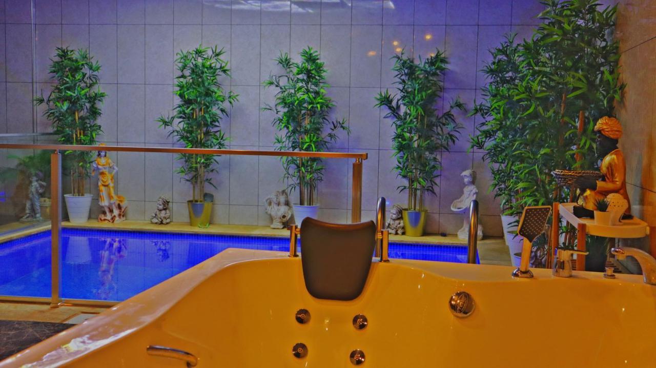 Fenix Loft Aparthotel Ardesen Ngoại thất bức ảnh