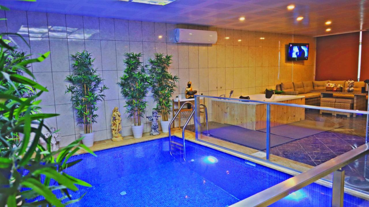 Fenix Loft Aparthotel Ardesen Ngoại thất bức ảnh